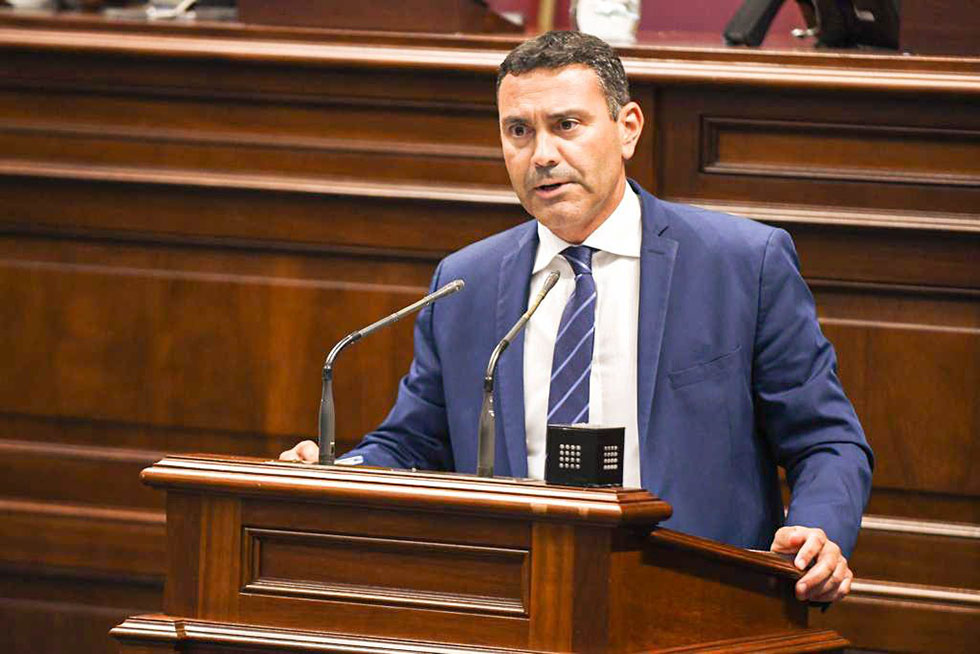 Oswaldo Betancort considera que Lanzarote y La Graciosa merecen